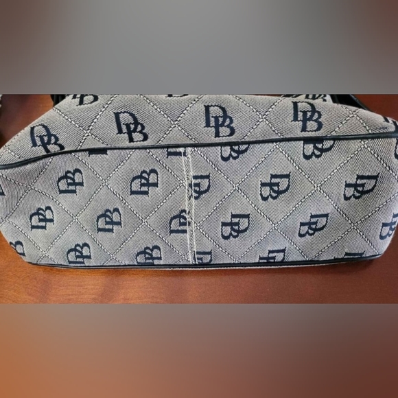 Small Dooney &Bourke - Picture 7 of 8